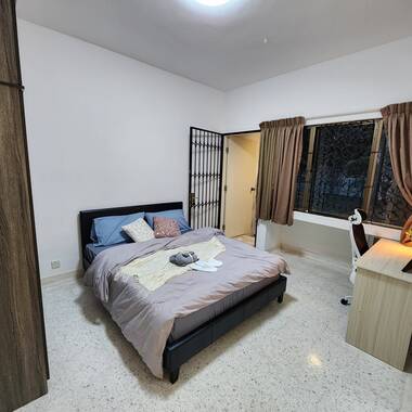 ✨ Studio Room with Balcony for Rent – 1–2 Pax, No Agent Fee ✨