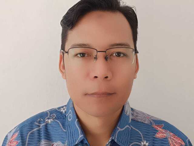 Achmad Nasirudin Sandi is looking for a room in Rochor