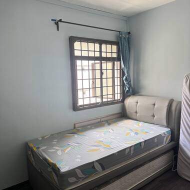 742 woodlands Circle