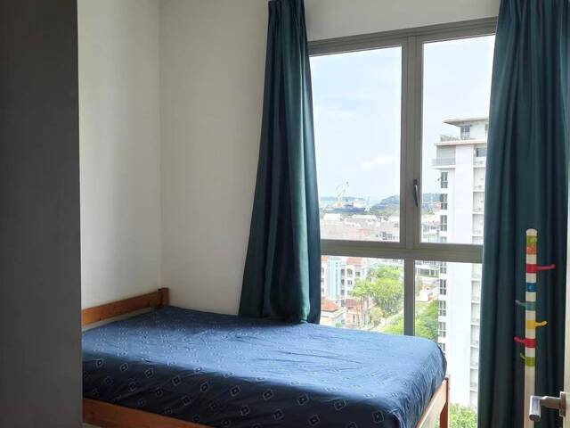 Pasir Ris Park Condo with Full Sea View, single room, utilities and wifi all in