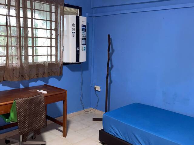 Common room at 717 bedok reservoir road for rent! Aircon wifi!