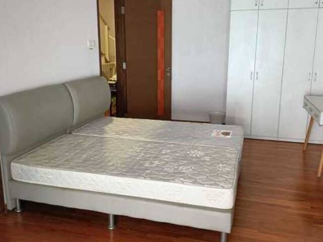 Master room for rent! Aircon wifi!