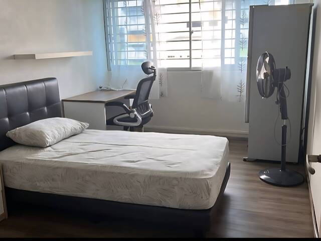 A Nice and Quiet Room