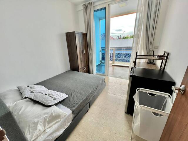 Premium Room with spacious Balcony in a Clean and Cosy Environment in Central and North Singapore
