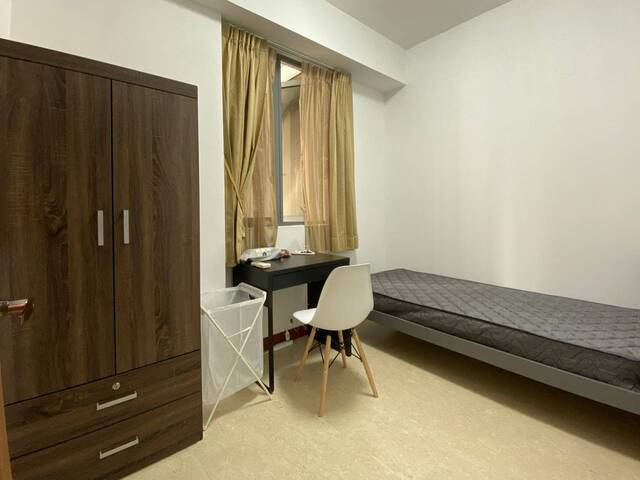 Clean and Cosy and Well Designed Room in Central Singapore