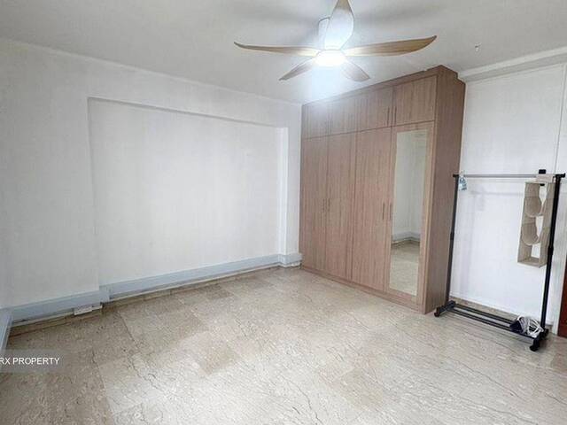 Common Room for Rent-one male person $450