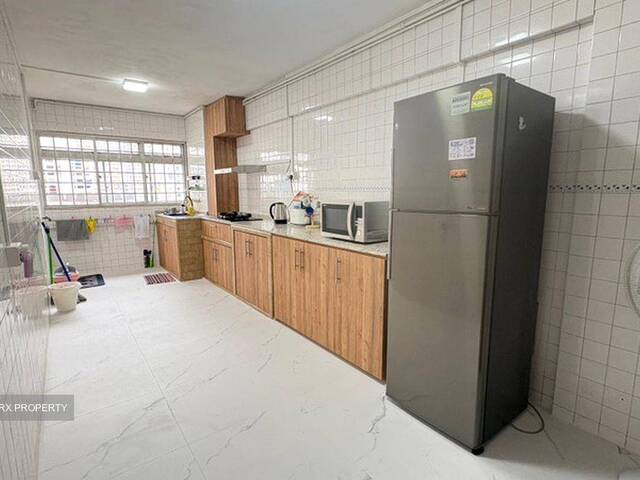 Common Room for Rent-one male person $450