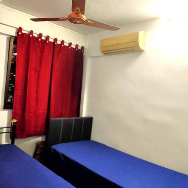 Common Room at Blk 304 Serangoon Avenue 2. Near to Lorong Chuan MRT! NO AGENT FEE