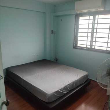 Single room available at 225 Toa Payoh Lorong 8