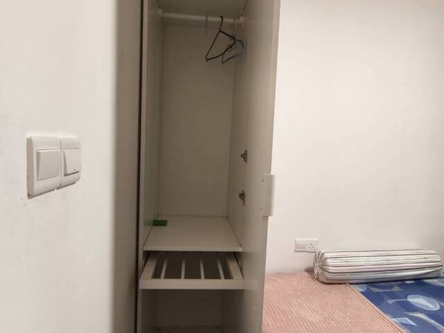 Almost new flat, 2mins walk to Clementi MRT, Shopping Mall, Central, Hawker Centre