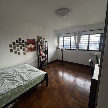 Coliving - Spacious common room for rent in Outram Park - no owner staying, visitors and cooking al