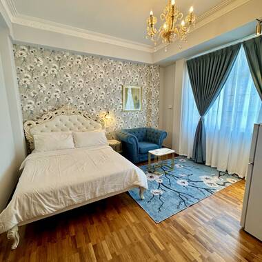 No Agent Fee No Owner Near MRT And Shopping Mall