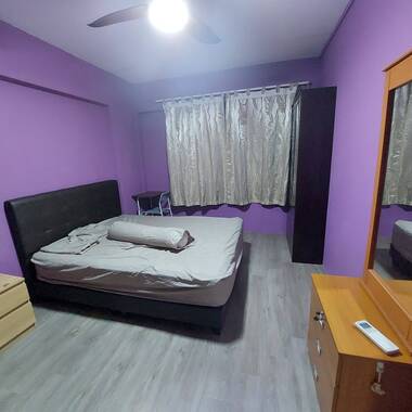 Spacious well maintained room