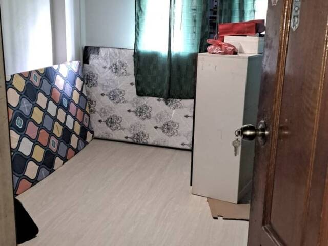 Good size Common room at blk550 Woodlands Dr 44 (s)730550