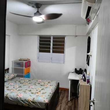 Common Room @ Ang Mo Kio Ave 10 BLK 463!