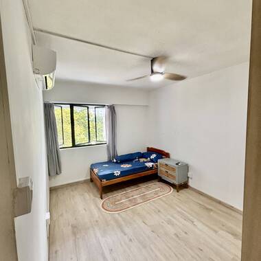 2 Common Rooms in Pasir Ris EM