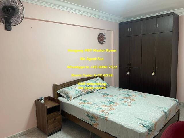 Hougang MRT Master Room