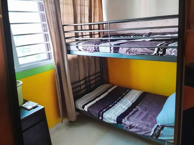 Share room for female at Lavender MRT