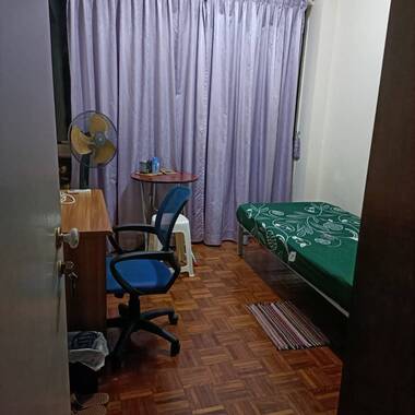 Common room at Orchid Park for rent! Aircon wifi!