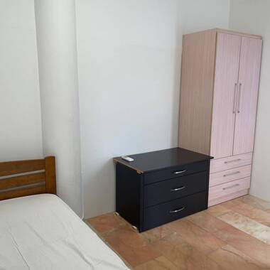 Common room for rent! Aircon wifi!