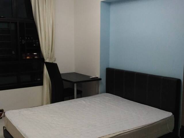 Clean and Comfortable Common Room @ Geylang Serai for rent. :)