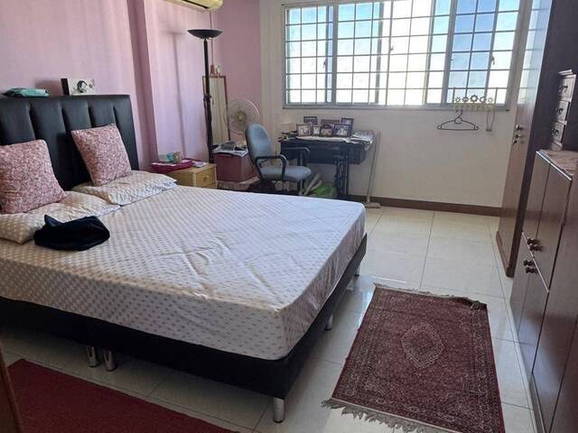 πππ3bedrooms 1hall bk 116 J.east(Chinese Gdn mrt) $4200π’π΄π£