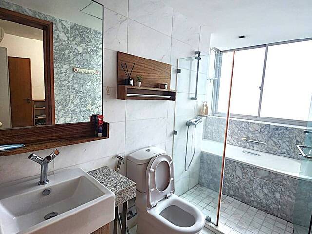 Master room, Gardenvista Condo, Immediate availability