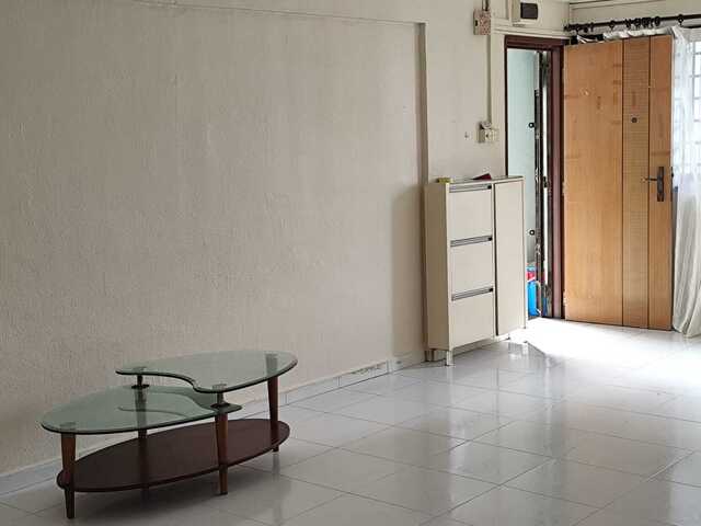 4-Room Unit @ Yishun Street 21 BLK 223! NO AGENT FEE!