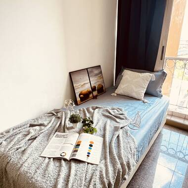 For Rent - Condo Common Room With Pool View @Astoria Park Condo (Doorstep To Kembangan MRT - EWL)