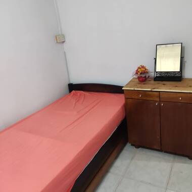 Can Move In Now. No owner. All Ladies Flat. Freedom. Privacy. No Weird Rules. Spacious. Few People.