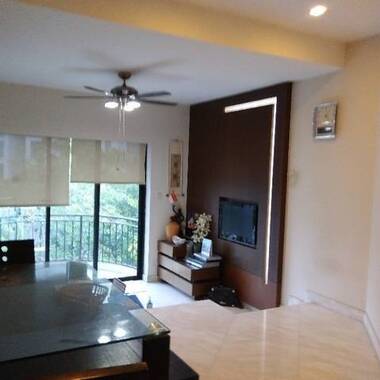 Common room at Montrosa for rent! Aircon wifi!