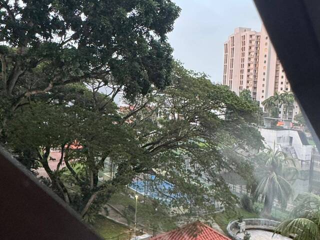 Blk 74 Bedok North - $1000 for couple (aircon + wifi) - 2 PAX any gender (MSIAN OWNER)