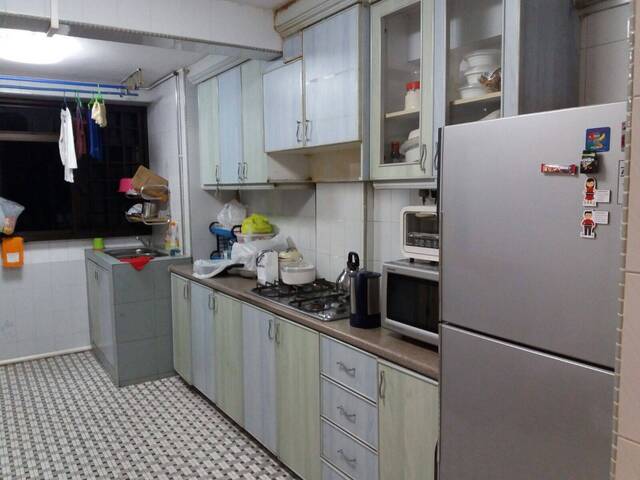 Blk 169 Toa Payoh - $800 for 1 lady (WiFi) - walk to Toa Payoh MRT