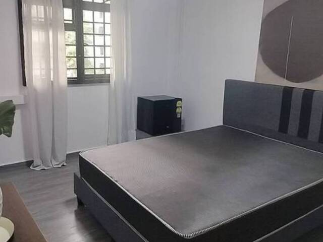 Common room at 95 Lorong 4 Toa Payoh for rent! Aircon wifi!
