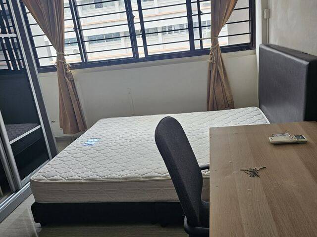 No owner staying! Master room at 123 Mcnair road for rent! Aircon wifi!