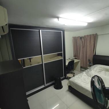 BLK 128 COMMON ROOM - AIR CON + HIGH SPEED WIFI