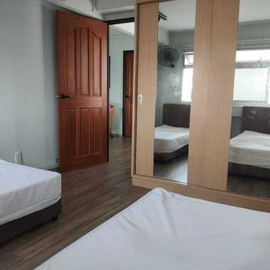 Blk 418 Woodlands - $1100 for 2 ladies (Aircon + WiFi) - walk to Marsiling MRT