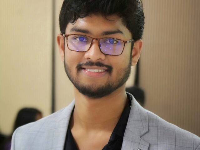 Govind is looking for a room in Buona Vista