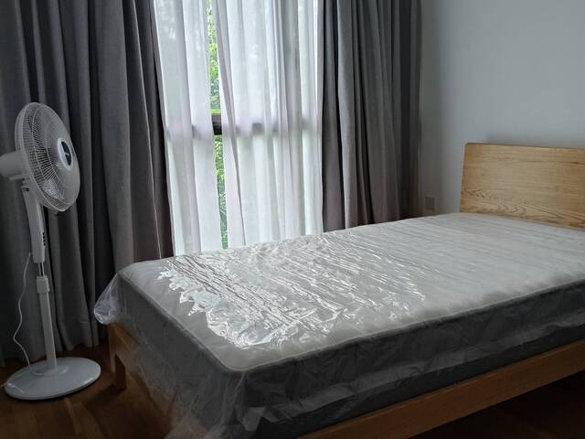 Condo Common Room for Rent (Bartley MRT - Circle Line)