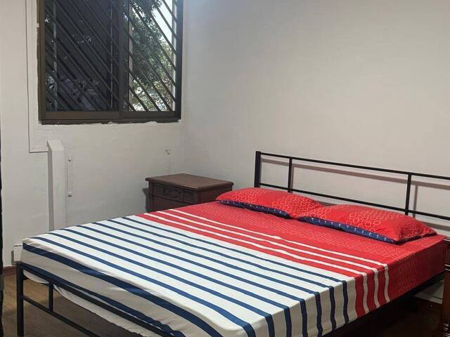Blk 74 Bedok North - $1000 for couple (aircon + wifi) - 2 PAX any gender (MSIAN OWNER)