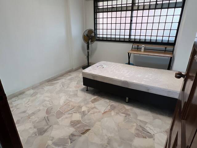 Common room for single pax