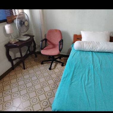 Share Common Bedroom / 共用卧室