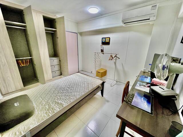 Room For Rent@Hougang