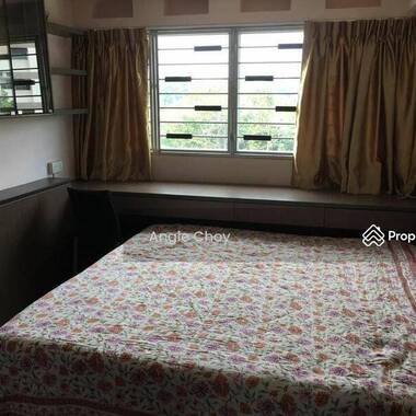 Common room available at Farrer Road!