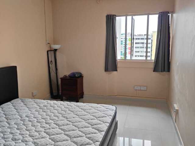 Spacious Common Room For Rent