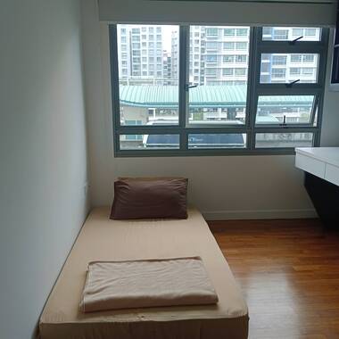 SUPER TOP CONVENIENCE LOCATION! HURRY, LRT & MRT ALL IN FRONT ALL AMENITIES WITHIN WALKING DISTANCE