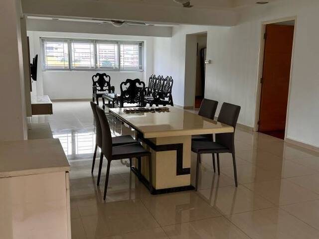 3 mins walk.. Woodlands/Admiralty room rental