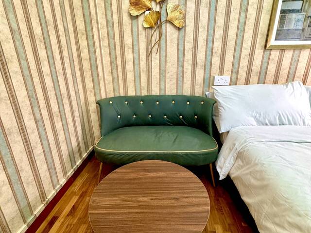 No Agent Fee No Owner Near MRT And Malls