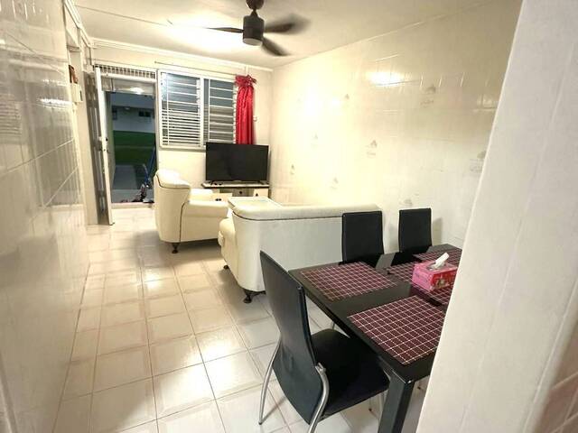 1 Bedroom unit for rent at Blk 82 Commonwealth Close. Near to Commonwealth MRT! NO AGENT FEE