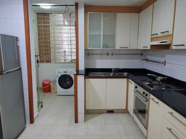 1 Master and 2 Common Bedrooms For Rent 🏡 Lilydale Condo Yishun | No Owner Stay | Free Shuttle to M